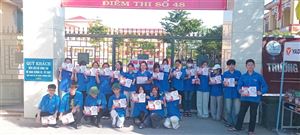 Sôi nổi chiến dịch “Tiếp sức mùa thi 2025”, dấu ấn nhiệt huyết của sinh viên trường Cao đẳng Dược Trung ương Hải Dương (HCCP)