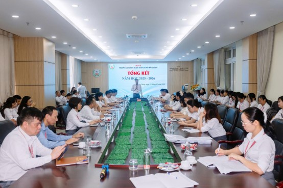 Trường Cao đẳng Dược Trung ương Hải Dương tổ chức thành công Hội nghị Tổng kết năm học 2025-2026