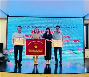  Trường Cao đẳng Dược Trung ương Hải Dương tham dự Hội nghị tổng kết năm học 2024-2025 , khối thi đua các trường giáo dục Đại học & giáo dục nghề nghiệp tỉnh Hải Dương.