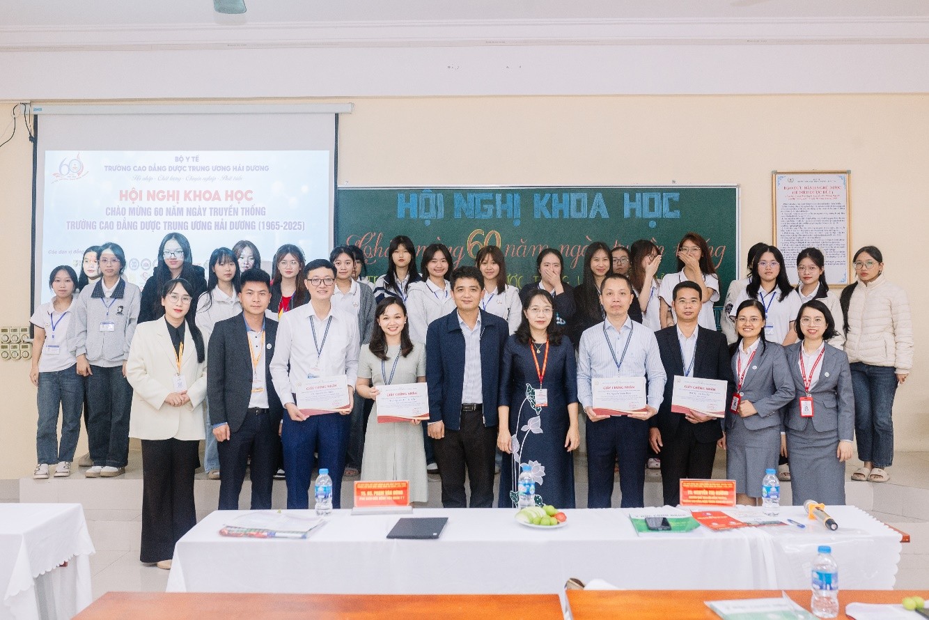 PHIÊN CHUYÊN ĐỀ HỘI NGHỊ KHOA HỌC ĐÃ THÀNH CÔNG TỐT ĐẸP