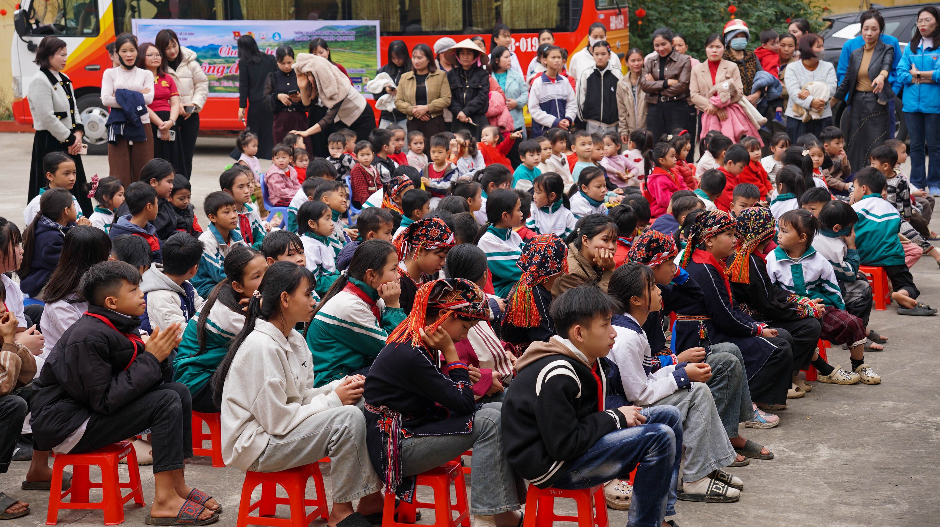 Chương trình tình nguyện “Đông ấm vùng cao” – Lan tỏa yêu thương tại xã Yên Bình, tỉnh Lào Cai