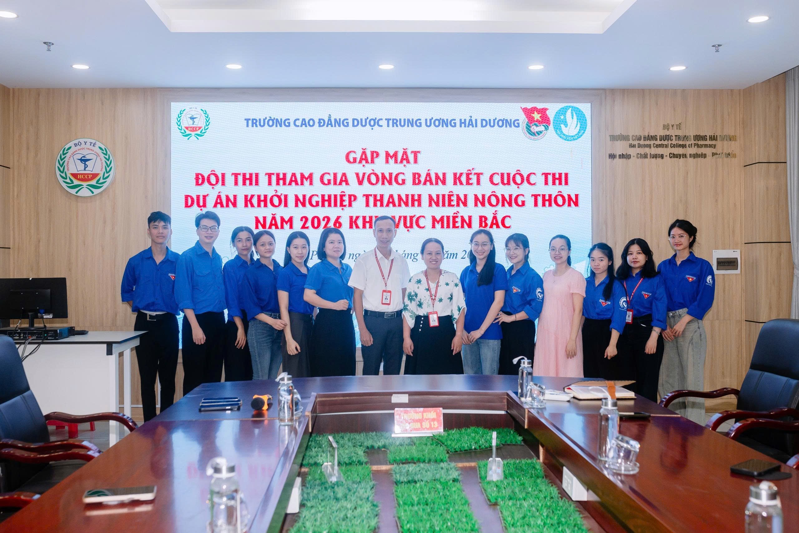 DỰ ÁN CHERISHFEET – VIÊN SỦI THẢO DƯỢC LÁ TRÀ XANH NGÂM CHÂN CỦA TRƯỜNG CAO ĐẲNG DƯỢC TRUNG ƯƠNG HẢI DƯƠNG VÀO VÒNG BÁN KẾT CUỘC THI DỰ ÁN KHỞI NGHIỆP THANH NIÊN NÔNG THÔN NĂM 2026 KHU VỰC MIỀN BẮC