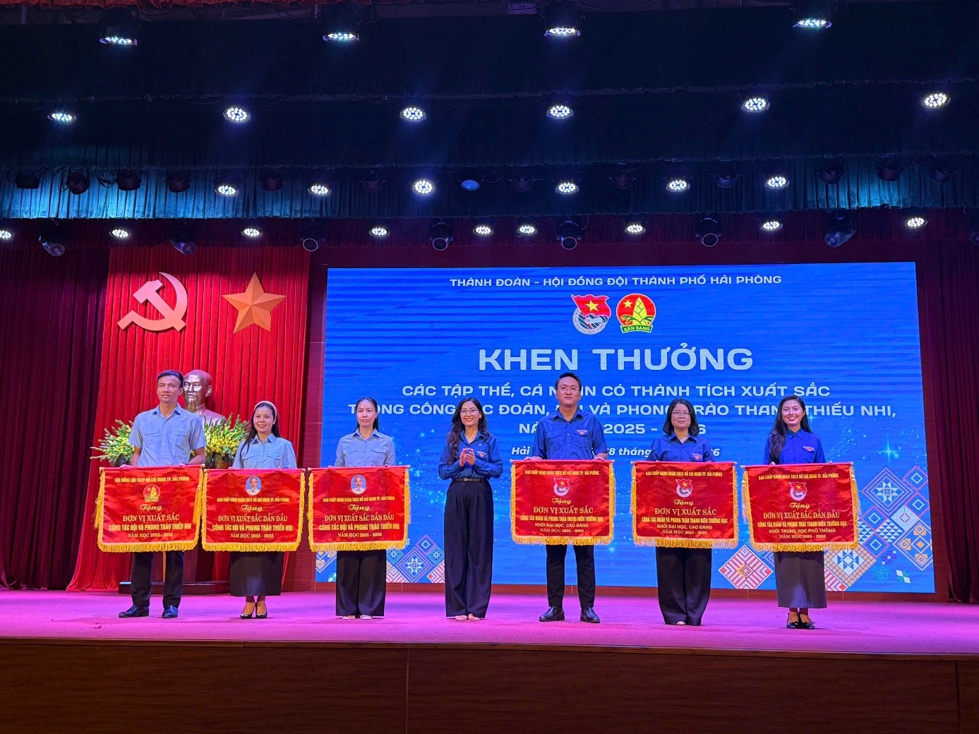 ĐOÀN THANH NIÊN – HỘI SINH VIÊN TRƯỜNG CAO ĐẲNG DƯỢC TRUNG ƯƠNG HẢI DƯƠNG: MỘT NĂM HỌC NHIỀU DẤU ẤN