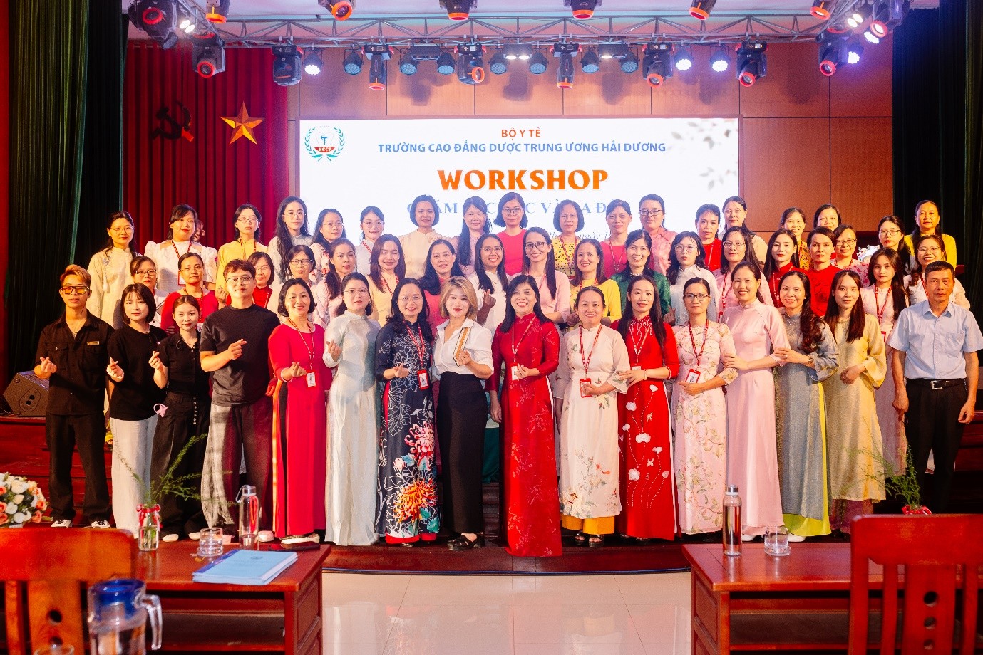 TRƯỜNG CAO ĐẲNG DƯỢC TRUNG ƯƠNG HẢI DƯƠNG TỔ CHỨC MÍT-TINH CHÀO MỪNG NGÀY PHỤ NỮ VIỆT NAM 20/10 VÀ WORKSHOP “CHĂM SÓC TÓC VÀ DA ĐẦU”