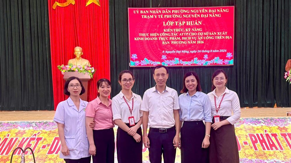HCCP PHỐI HỢP CÙNG PHƯỜNG NGUYỄN ĐẠI NĂNG TẬP HUẤN KIẾN THỨC AN TOÀN THỰC PHẨM