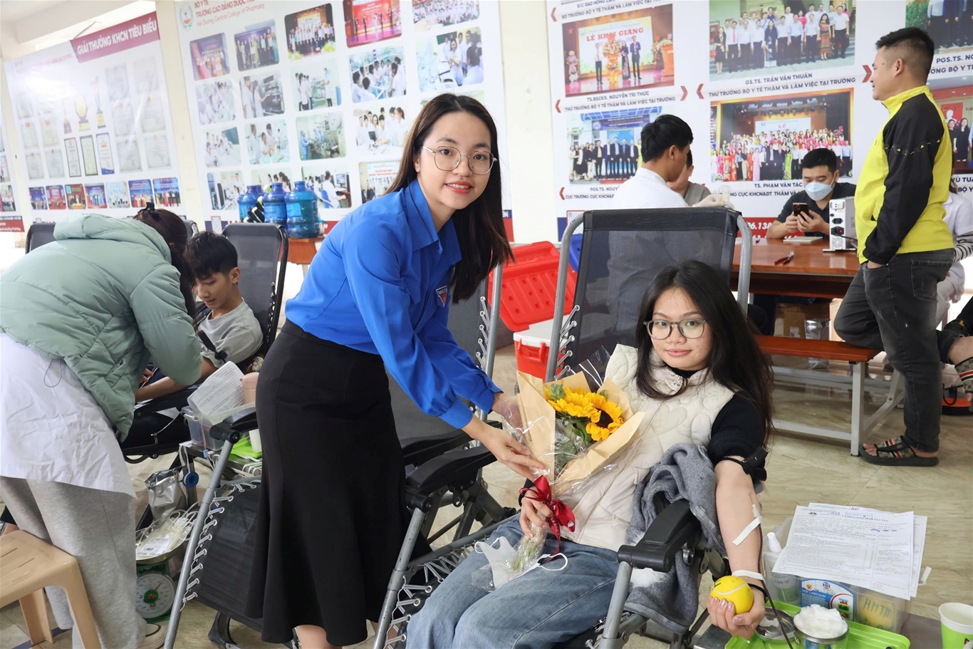 z7504648417937_2b65ef3628420f48d8126368b22bfdd0