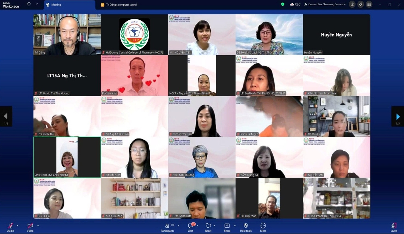 A screenshot of a video conferenceAI-generated content may be incorrect.
