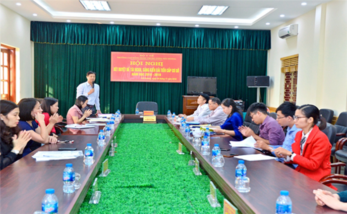 Hội nghị xét duyệt đề tài NCKH, sáng kiến cải tiến cấp trường