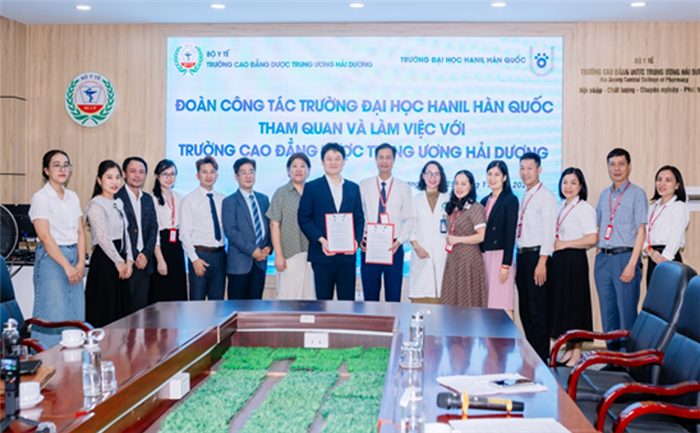Trường Đại học Hanil thăm và làm việc với trường
