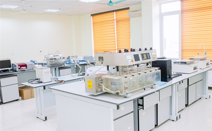 Cơ sở vật chất hỗ trợ sinh viên thực hành tại bộ môn Hóa dược