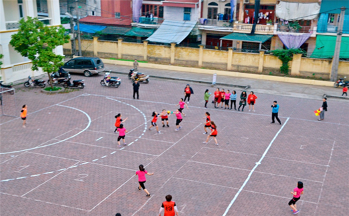 Viên chức và người lao động nhà trường tham dự  Giải bóng ném nữ Cúp HCCP 2019